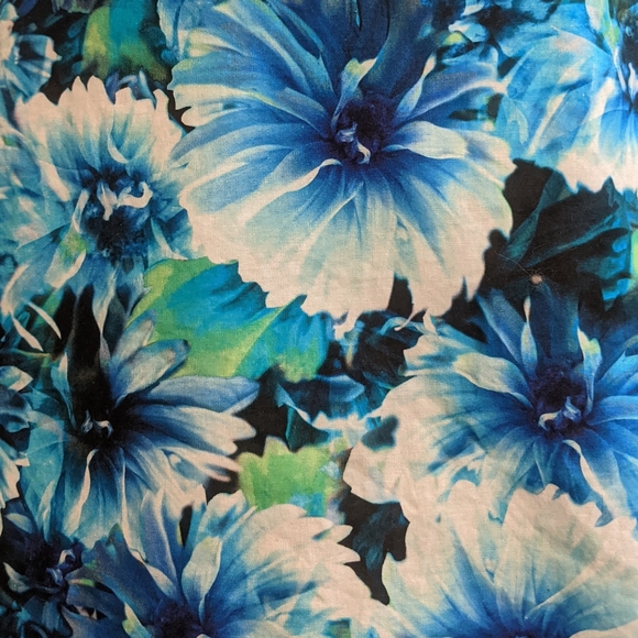 Heart of Haute floral blue dress size Medium - Picture 2 of 5